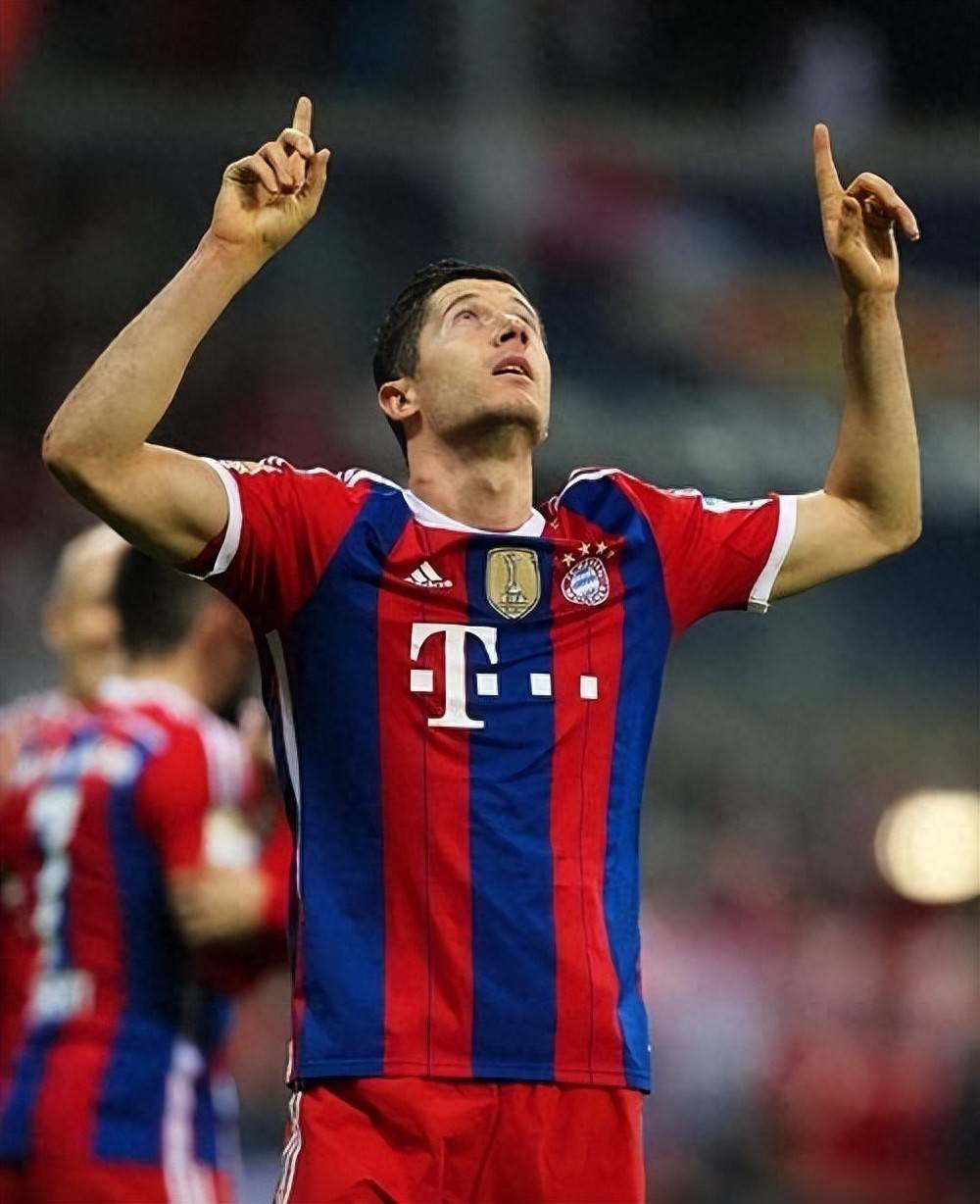 莱万保级关键绝杀，多特蒙德绝地反击的简单介绍